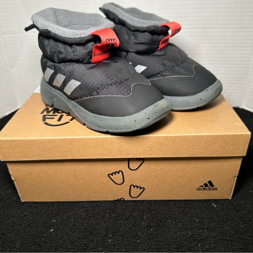 Adidas Toddler Monofit Winter Boot 'Black Bright Red' toddler Size 9